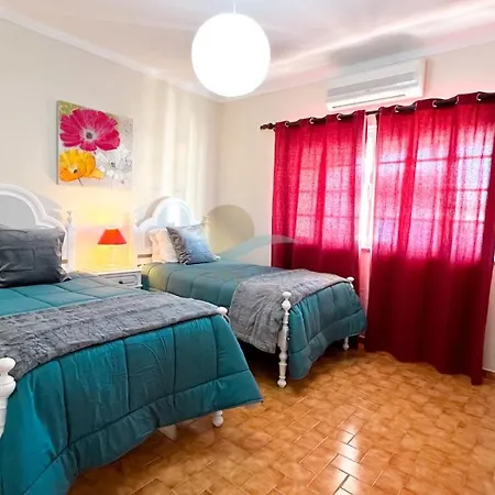 Gilsonia By Sunny Deluxe Tatil Evi Guia (Faro)