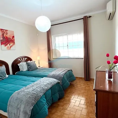 Gilsonia By Sunny Deluxe